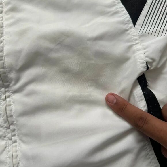 Sergio Tacchini White And Black Windbreaker Jacket Size Large - Picture 4 of 9